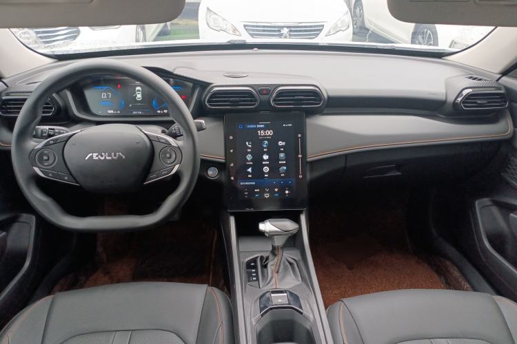 Used Dongfeng Aeolus Yixuan 2025 1.5L Automatic Luxury Version Center Console