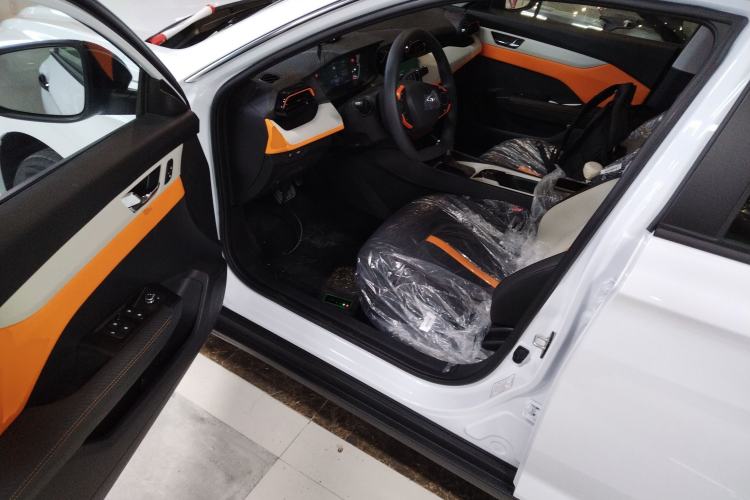 Used Dongfeng Aeolus Yixuan 2025 1.5L Glory Edition Driver Seat