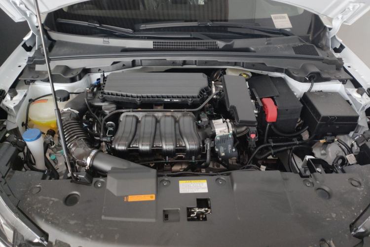 Used Dongfeng Aeolus Yixuan 2025 1.5L Automatic Luxury Version Engine Bay