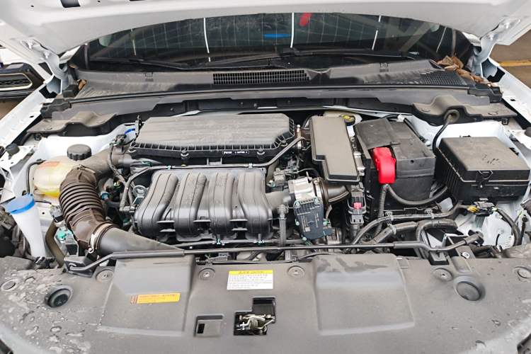 Used Dongfeng Aeolus Yixuan 2025 1.5L Automatic Luxury Version Engine Bay