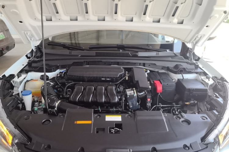 Used Dongfeng Aeolus Yixuan 2025 1.5L Automatic Luxury Version Engine Bay