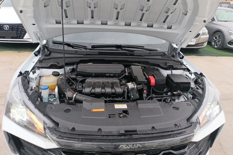 Used Dongfeng Aeolus Yixuan 2025 1.5L Automatic Luxury Version Engine Bay
