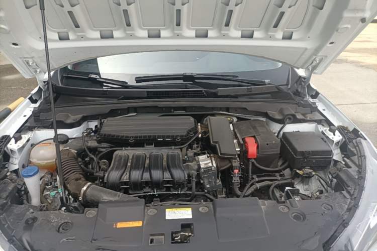 Used Dongfeng Aeolus Yixuan 2025 1.5L Automatic Luxury Version Engine Bay