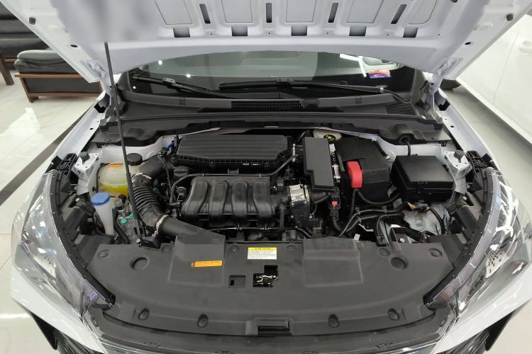 Used Dongfeng Aeolus Yixuan 2025 1.5L Automatic Luxury Version Engine Bay