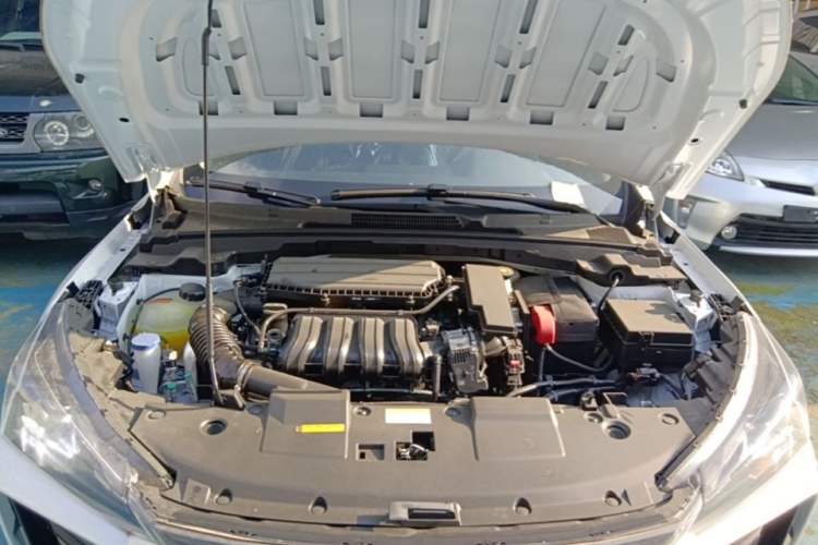 Used Dongfeng Aeolus Yixuan 2025 1.5L Automatic Luxury Version Engine Bay
