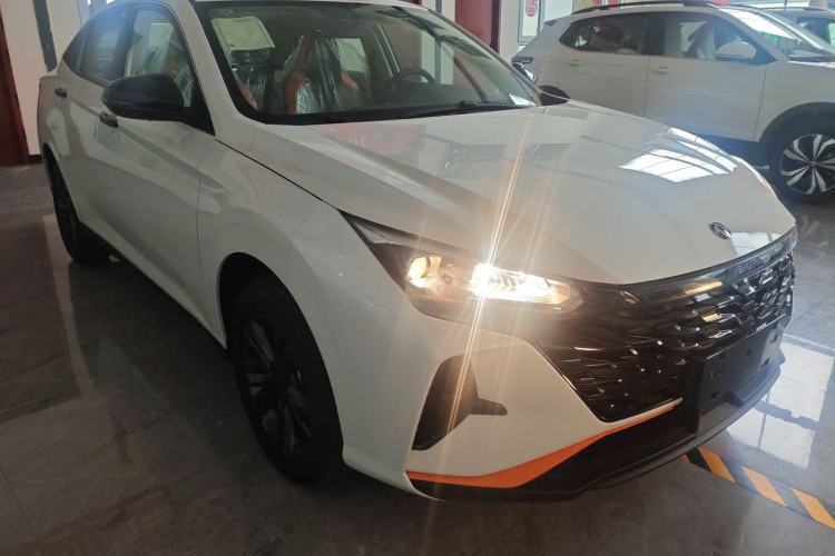 Used Dongfeng Aeolus Yixuan 2025 1.5L Glory Edition Exterior 2