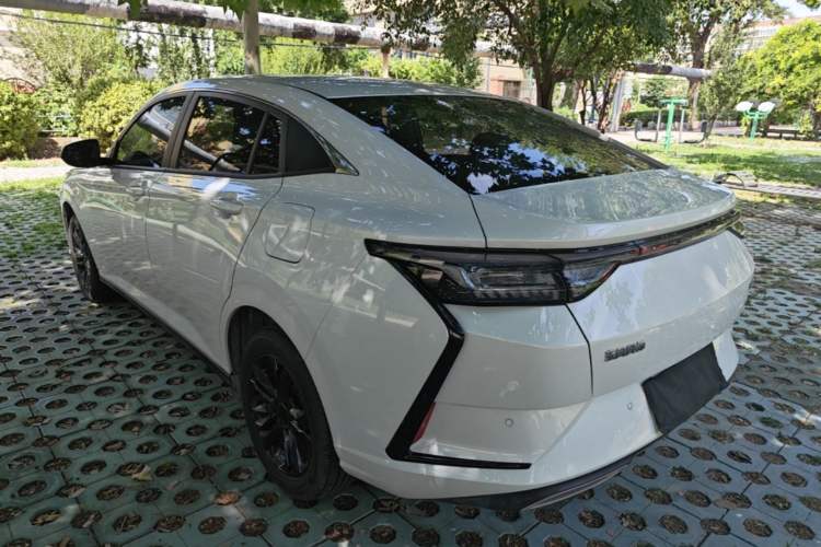 Used Dongfeng Aeolus Yixuan 2025 1.5L Automatic Luxury Version Exterior 2
