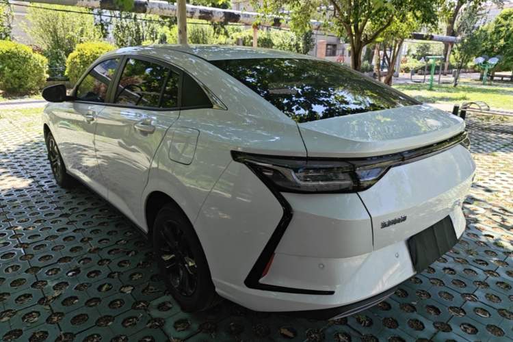 Used Dongfeng Aeolus Yixuan 2025 1.5L Automatic Luxury Version Exterior 2