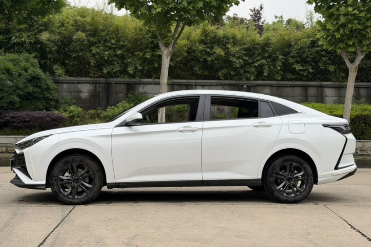 Used Dongfeng Aeolus Yixuan 2025 1.5L Automatic Luxury Version Exterior 8