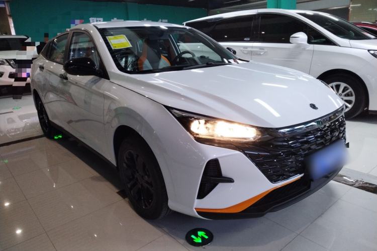 Used Dongfeng Aeolus Yixuan 2025 1.5L Glory Edition Front Right 45 Deg