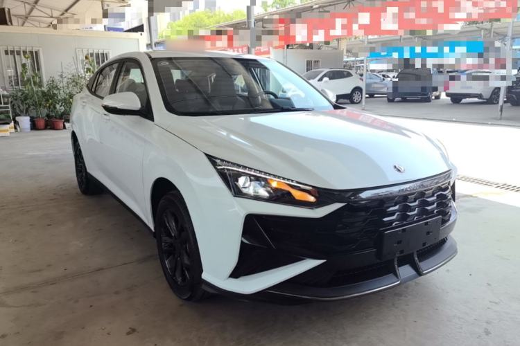 Used Dongfeng Aeolus Yixuan 2025 1.5L Automatic Luxury Version Front Right 45 Deg