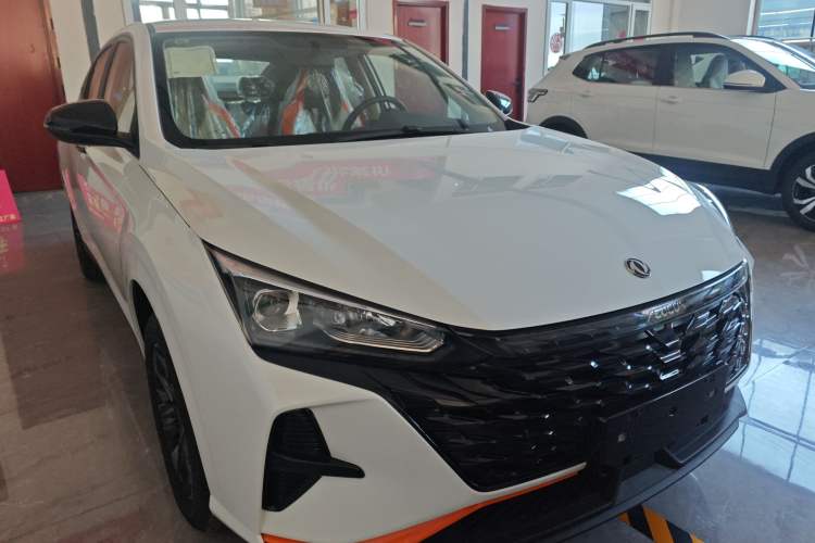 Used Dongfeng Aeolus Yixuan 2025 1.5L Glory Edition Front Right 45 Deg