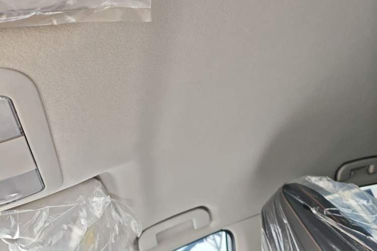 Used Dongfeng Aeolus Yixuan 2025 1.5L Automatic Luxury Version Headliner