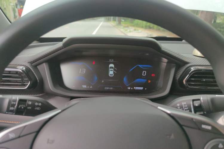 Used Dongfeng Aeolus Yixuan 2025 1.5L Automatic Luxury Version Instrument Cluster