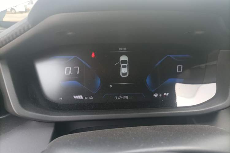 Used Dongfeng Aeolus Yixuan 2025 1.5L Automatic Luxury Version Instrument Cluster