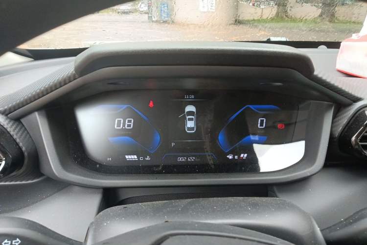 Used Dongfeng Aeolus Yixuan 2025 1.5L Automatic Luxury Version Instrument Cluster