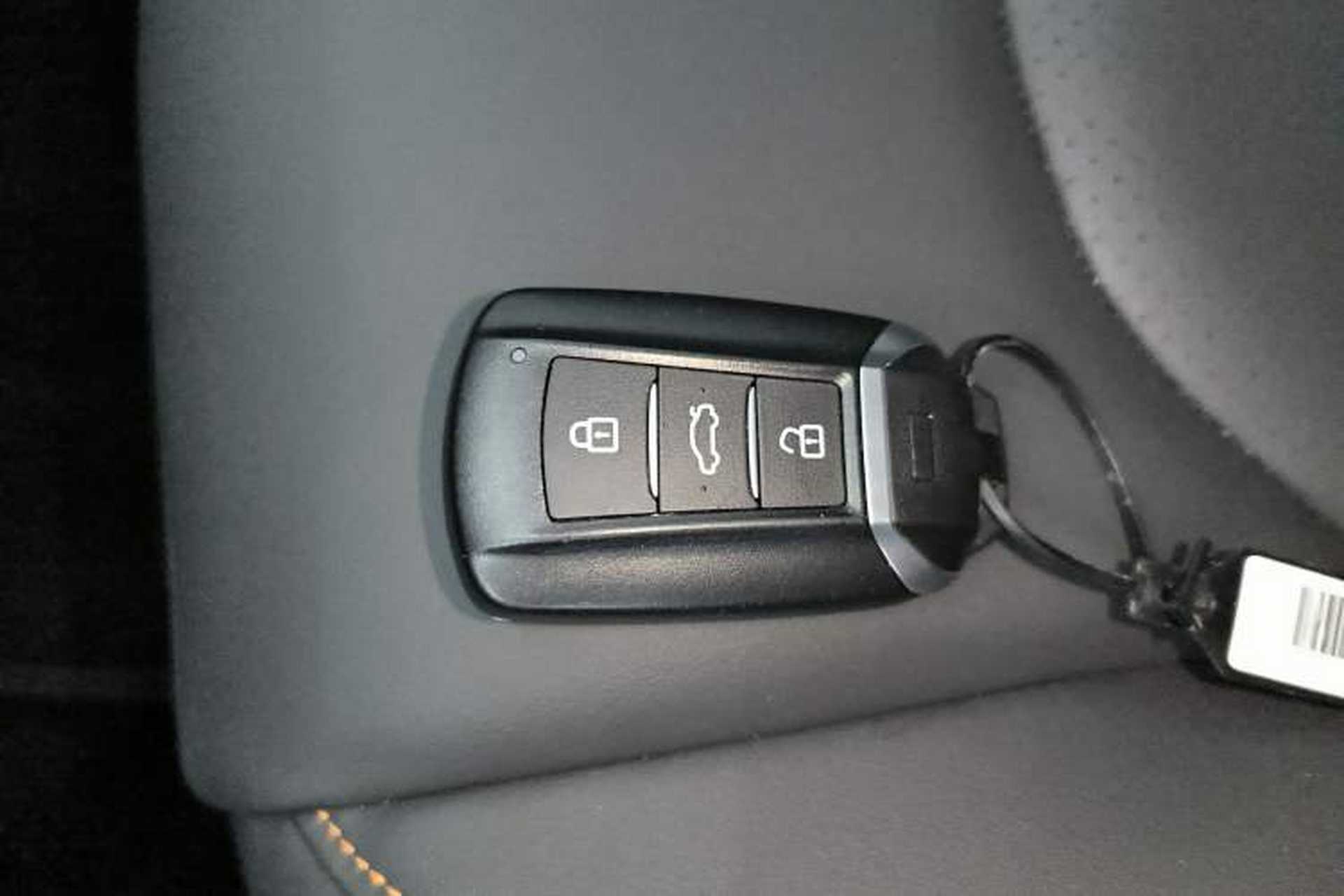 Used Dongfeng Aeolus Yixuan 2025 1.5L Automatic Luxury Version Interior 1