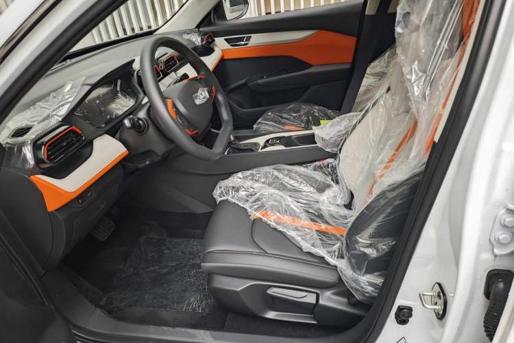 Used Dongfeng Aeolus Yixuan 2025 1.5L Glory Edition Interior 2