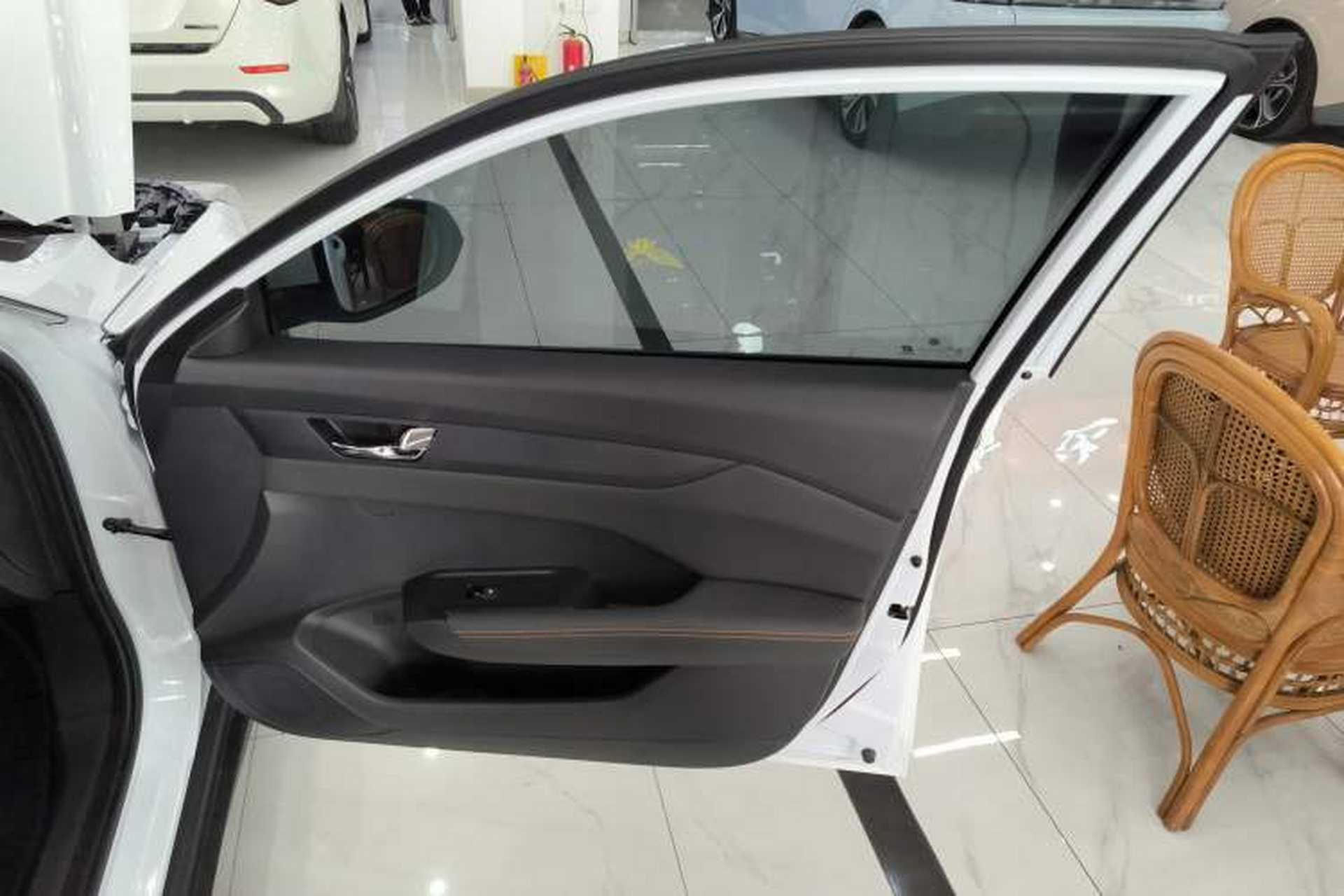Used Dongfeng Aeolus Yixuan 2025 1.5L Automatic Luxury Version Interior 5