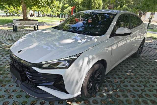 Used Dongfeng Aeolus Yixuan 2025 1.5L Automatic Luxury Version