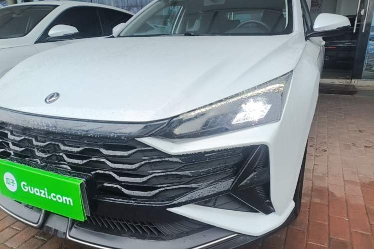 Used Dongfeng Aeolus Yixuan 2025 1.5L Automatic Luxury Version Left Front Headlight