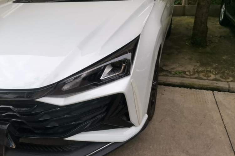 Used Dongfeng Aeolus Yixuan 2025 1.5L Automatic Luxury Version Left Front Headlight