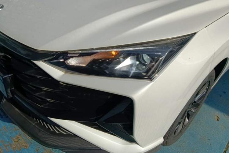 Used Dongfeng Aeolus Yixuan 2025 1.5L Automatic Luxury Version Left Front Headlight