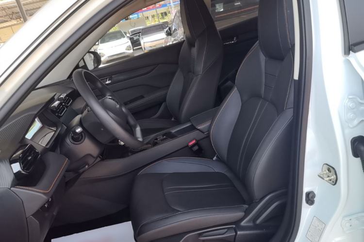 Used Dongfeng Aeolus Yixuan 2025 1.5L Automatic Luxury Version Left Front Seat