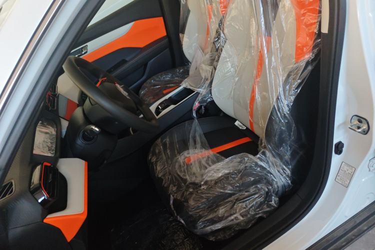 Used Dongfeng Aeolus Yixuan 2025 1.5L Glory Edition Left Front Seat