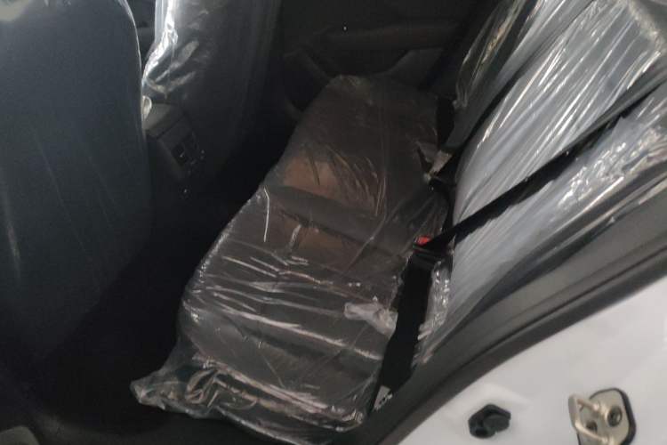Used Dongfeng Aeolus Yixuan 2025 1.5L Automatic Luxury Version Left Rear Seat