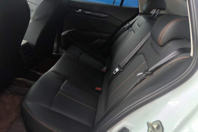 Used Dongfeng Aeolus Yixuan 2025 1.5L Automatic Luxury Version Left Rear Seat