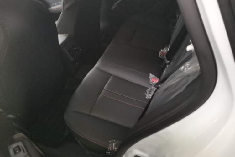 Used Dongfeng Aeolus Yixuan 2025 1.5L Automatic Luxury Version Left Rear Seat
