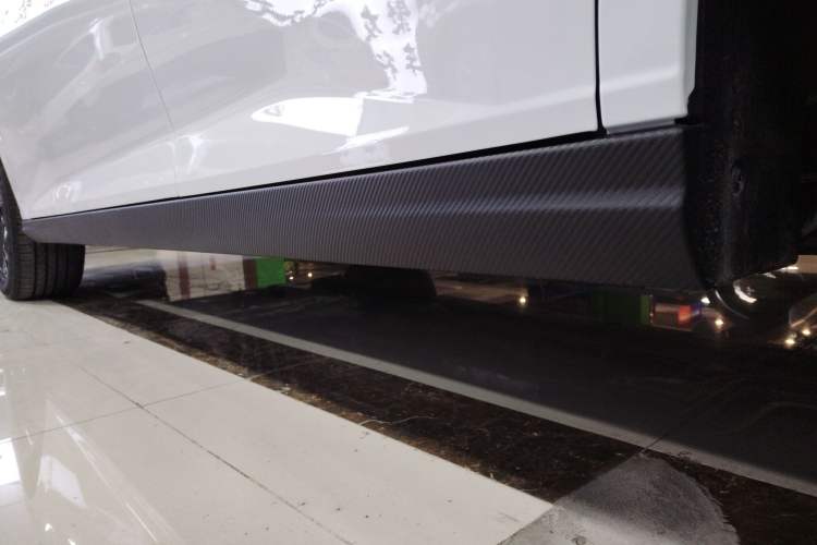 Used Dongfeng Aeolus Yixuan 2025 1.5L Glory Edition Left Side Sill