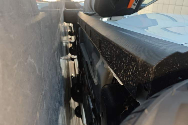 Used Dongfeng Aeolus Yixuan 2025 1.5L Glory Edition Left Side Sill