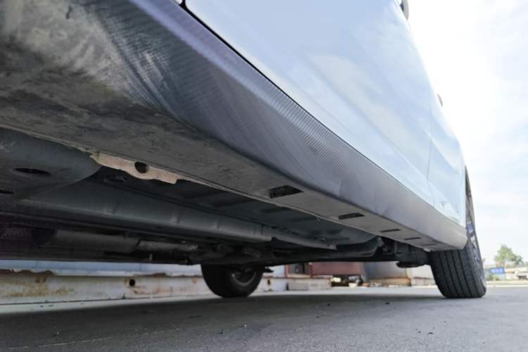 Used Dongfeng Aeolus Yixuan 2025 1.5L Automatic Luxury Version Left Side Sill
