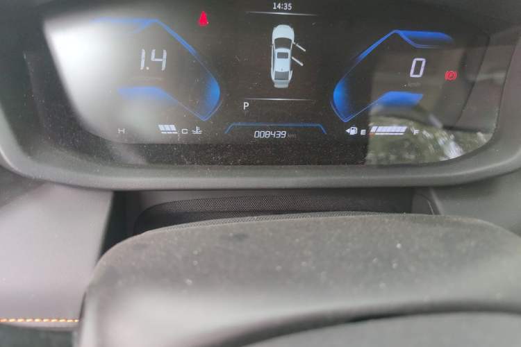 Used Dongfeng Aeolus Yixuan 2025 1.5L Automatic Luxury Version Odometer Close Up
