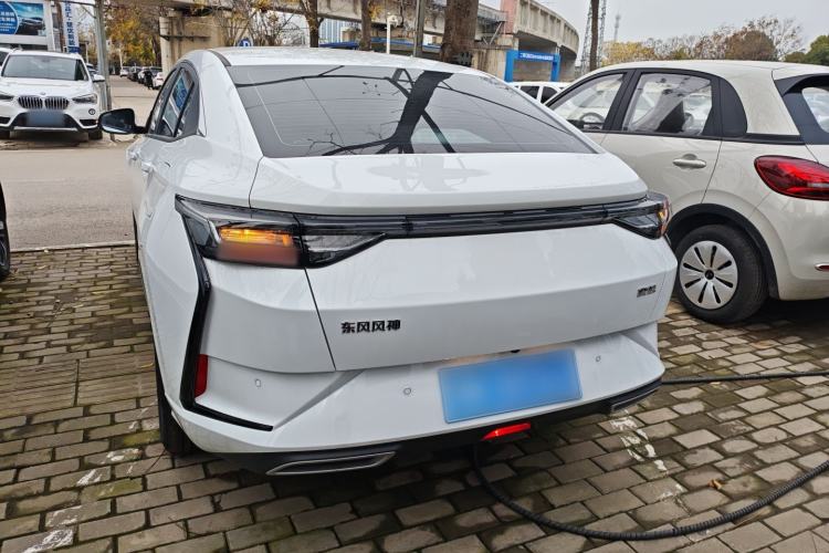 Used Dongfeng Aeolus Yixuan 2025 1.5L Automatic Luxury Version Rear