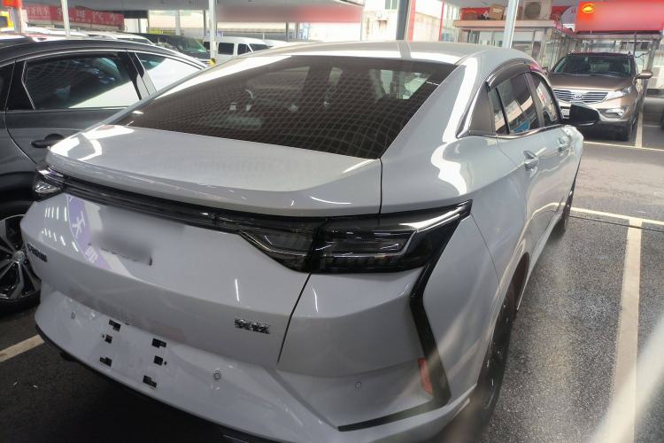 Used Dongfeng Aeolus Yixuan 2025 1.5L Automatic Luxury Version Rear Right 45 Deg