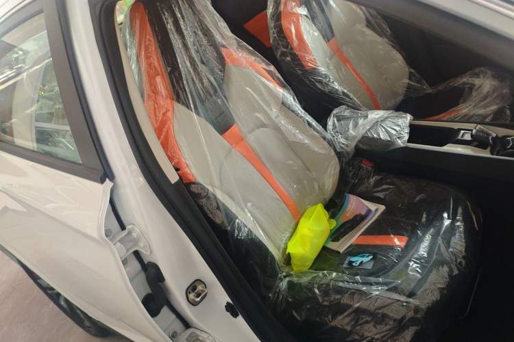 Used Dongfeng Aeolus Yixuan 2025 1.5L Glory Edition Right Front Seat