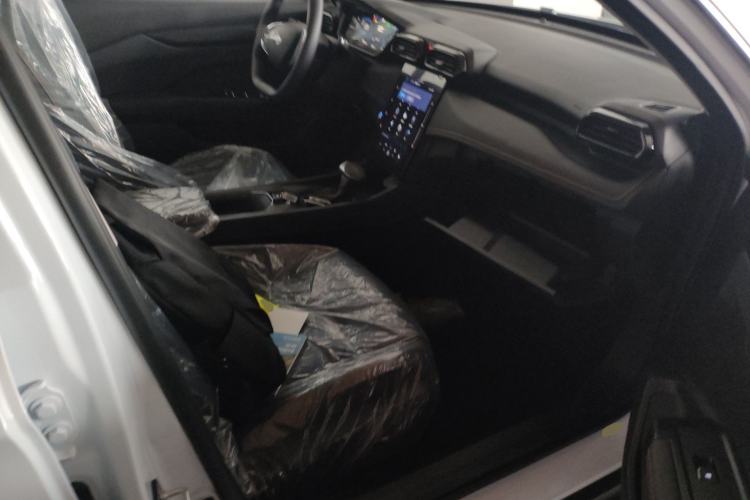 Used Dongfeng Aeolus Yixuan 2025 1.5L Automatic Luxury Version Right Front Seat