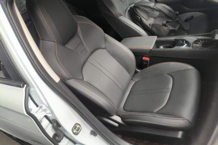 Used Dongfeng Aeolus Yixuan 2025 1.5L Automatic Luxury Version Right Front Seat