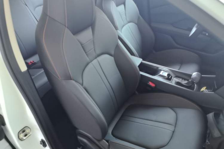 Used Dongfeng Aeolus Yixuan 2025 1.5L Automatic Luxury Version Right Front Seat