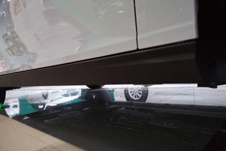 Used Dongfeng Aeolus Yixuan 2025 1.5L Glory Edition Right Side Sill