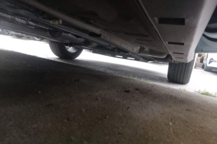 Used Dongfeng Aeolus Yixuan 2025 1.5L Automatic Luxury Version Right Side Sill