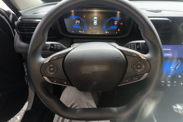 Used Dongfeng Aeolus Yixuan 2025 1.5L Automatic Luxury Version Steering Wheel