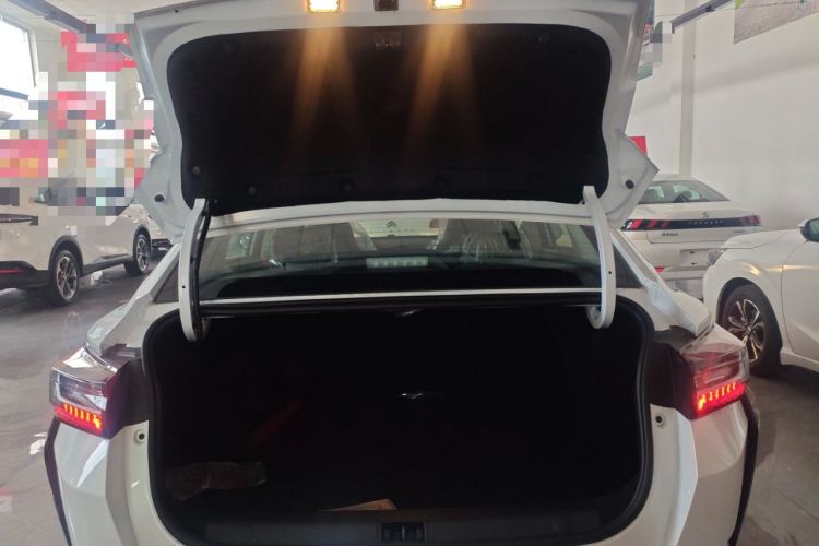Used Dongfeng Aeolus Yixuan 2025 1.5L Glory Edition Trunk