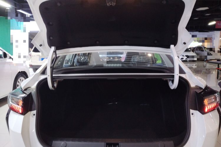 Used Dongfeng Aeolus Yixuan 2025 1.5L Glory Edition Trunk