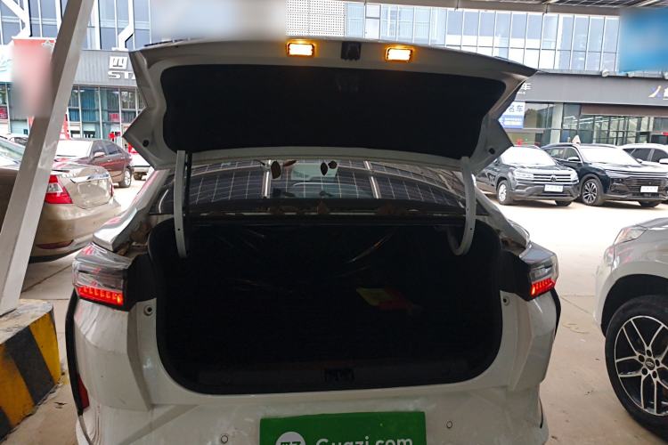 Used Dongfeng Aeolus Yixuan 2025 1.5L Automatic Luxury Version Trunk