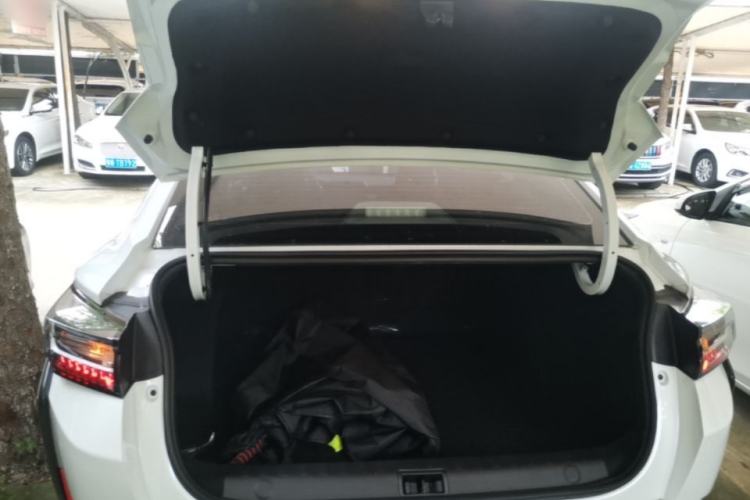 Used Dongfeng Aeolus Yixuan 2025 1.5L Automatic Luxury Version Trunk
