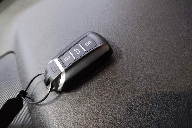 Used Dongfeng Aeolus Yixuan 2025 1.5L Glory Edition Vehicle Key